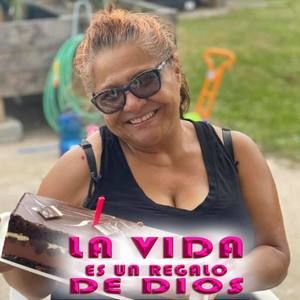 Meet your Posher, Edith